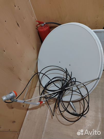 Спутниковая антенна 1.2м
