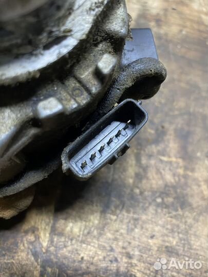 Трамблер Mazda Familia B6