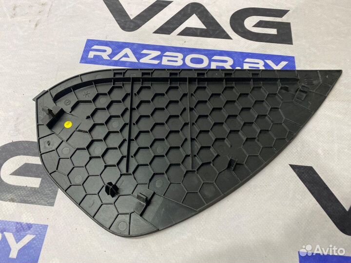 Volkswagen Passat B82015 3G0858247CVR142-216