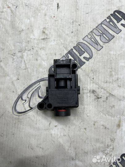 Кнопка многофункциональная Ford Focus 1