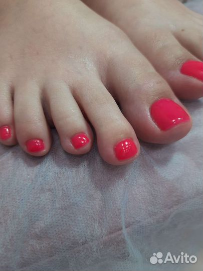 Маникюр с покрытием гель-лаком