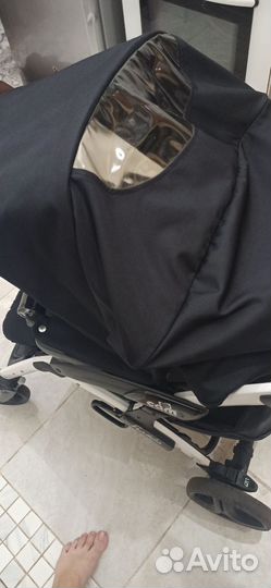 Продам Итальянскую прогулочную коляску