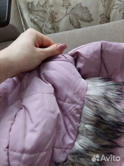 Зимний пуховик на девочку нежно розового оттенка