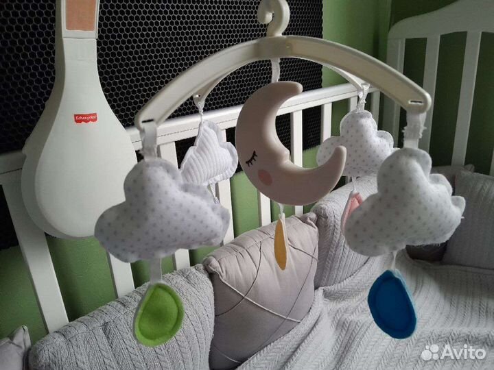 Мобиль 4 в1 для малыша на кроватку fisher price