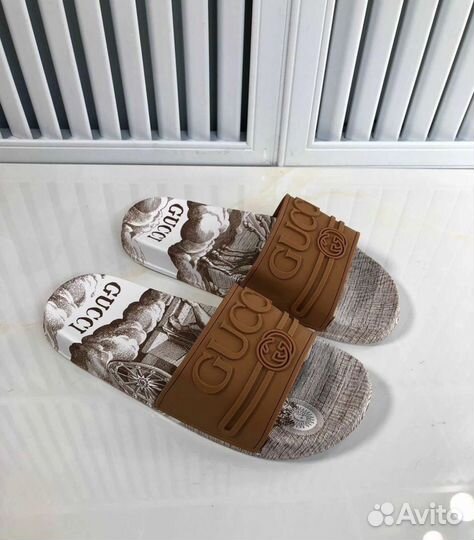 Шлепки Gucci