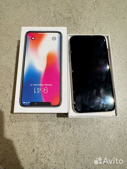 iPhone X, 64 ГБ