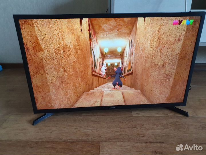 Телевизор samsung