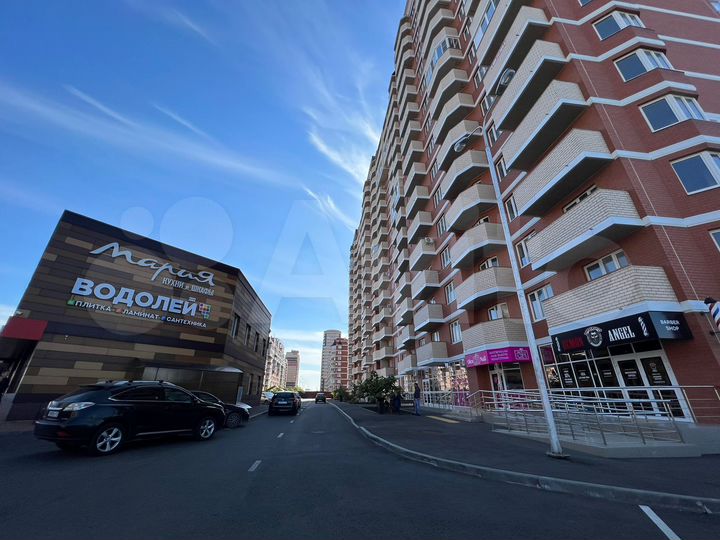 Торговая площадь в ЖК Любимый дом, 64.2 м²