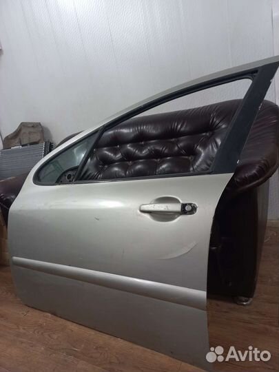 Дверь передняя левая Пежо 307