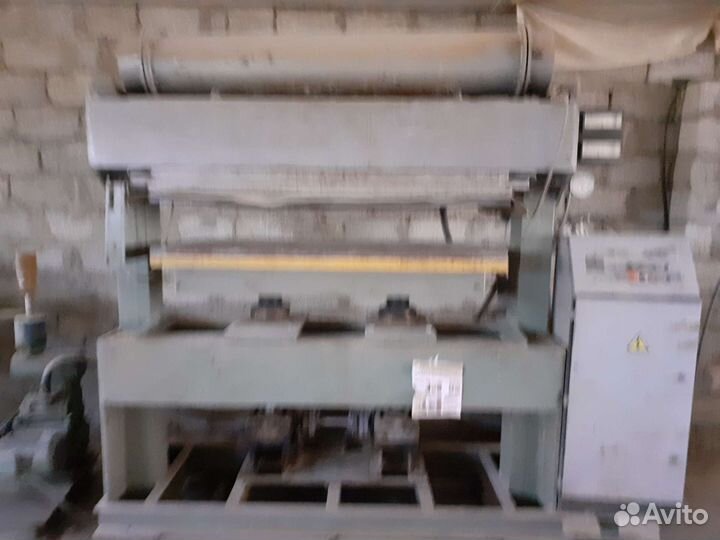 Пресс мембранный для окутки шпоном