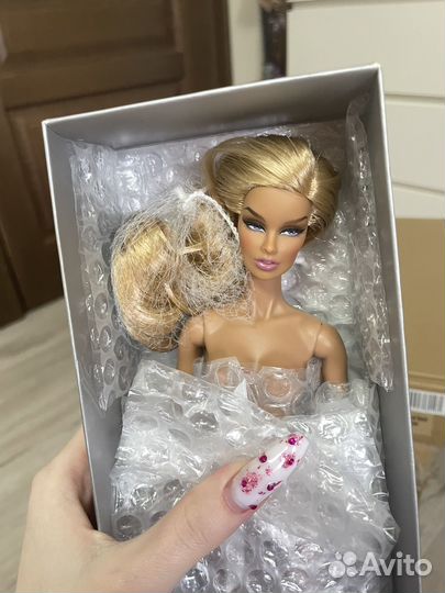 Integrity toys Vanessa Perrin French Kiss