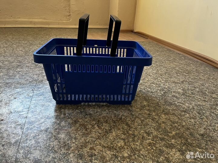 Продаются пластмассовые корзинки