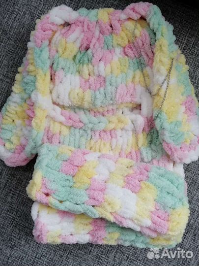 Балаклавы с ушками, пледы, покрывала под заказ