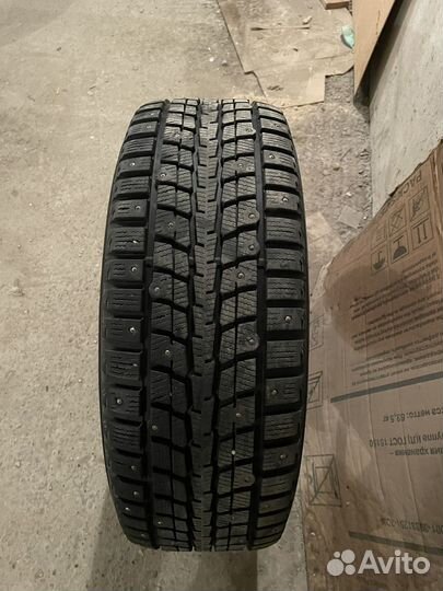 Dunlop SP Winter Ice 01 225/65 R17