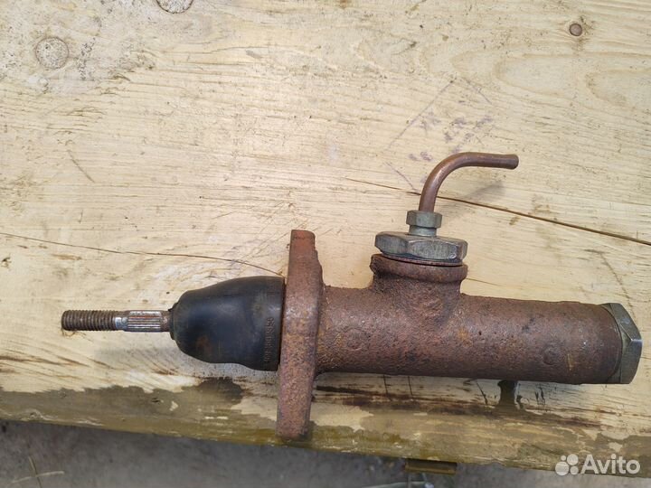 Главный цилиндр сцепления УАЗ 452, 3741 новый СССР