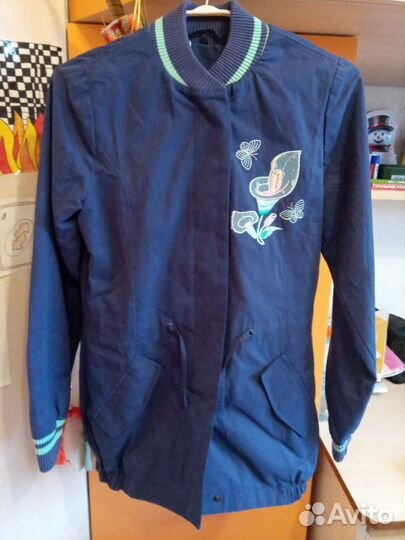 Ветровка для девочки