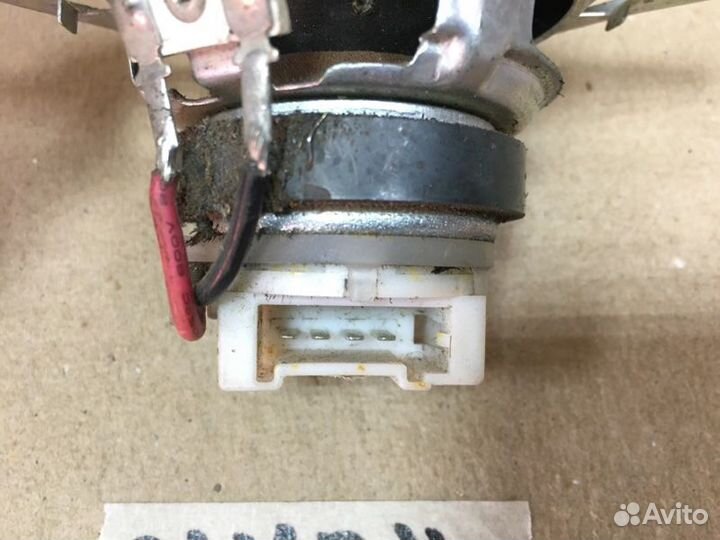 Динамик Toyota Camry 40