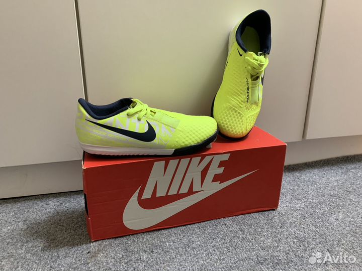 Футзалки nike phantom