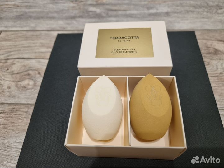 Guerlain спонжи