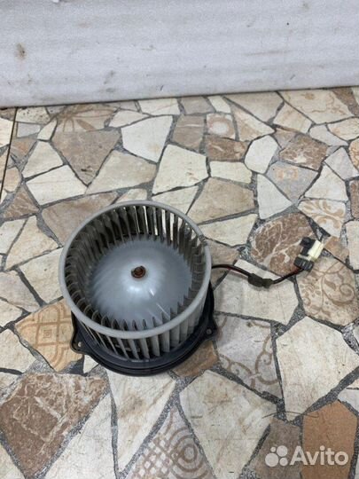 Моторчик печки Kia Ceed Ed хэтчбэк 1.6 122 Л.C