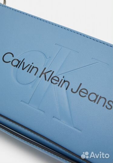 Сумка Calvin Klein sculpted shoulder pouch