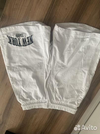 Белые шорты