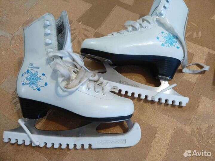 Коньки фигурные