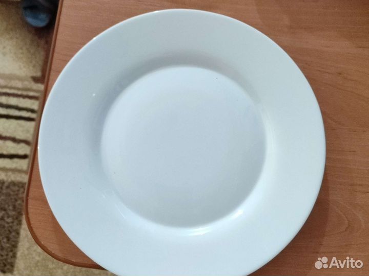 Тарелка большая