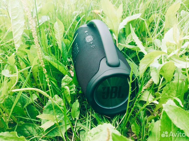 Колонка JBL Boombox