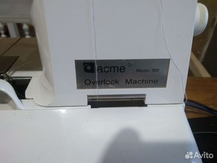 Оверлок 4х ниточный acme 300
