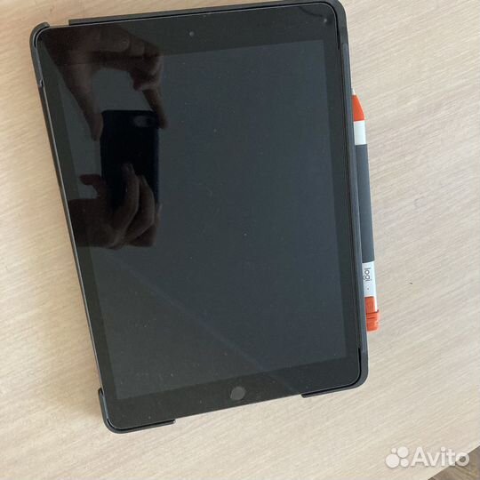 iPad 8 поколения 128 гб