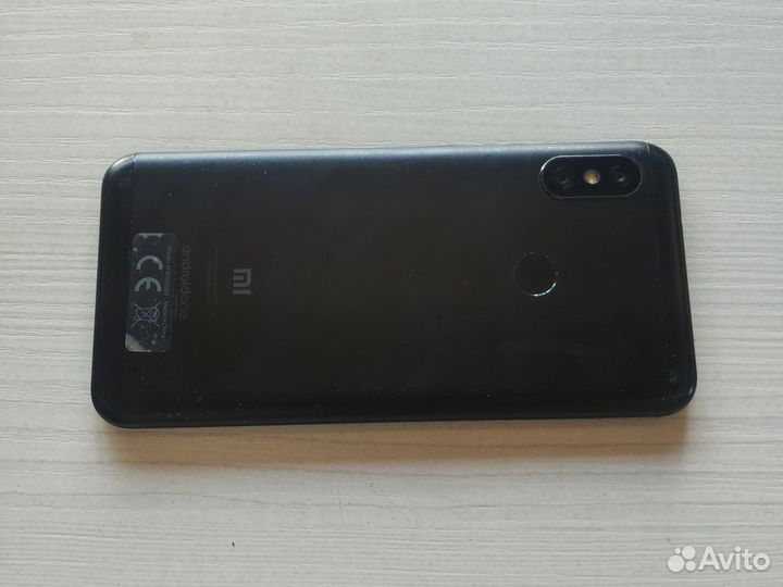 Xiaomi Mi A2 Lite Android One, 3/32 ГБ