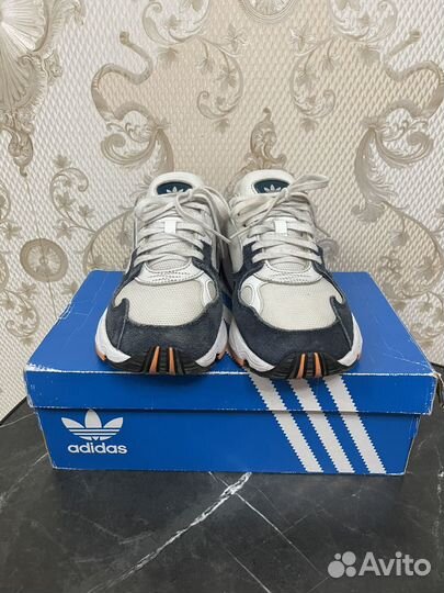 Кроссовки ориганальные adidas 38eu