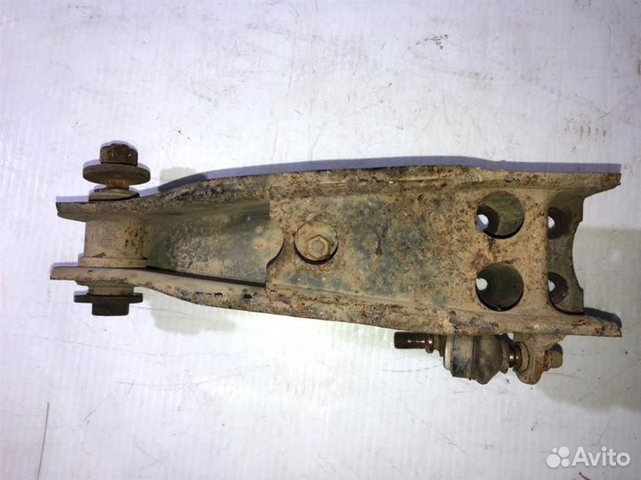 Рычаг передний нижний правый Hyundai-Хендай Stare