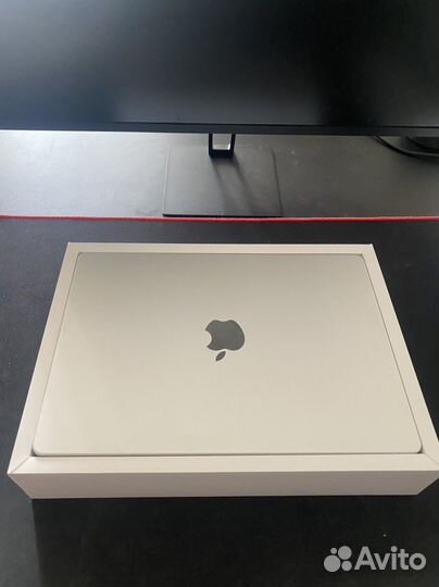 Macbook pro 14 m1 16/512gb