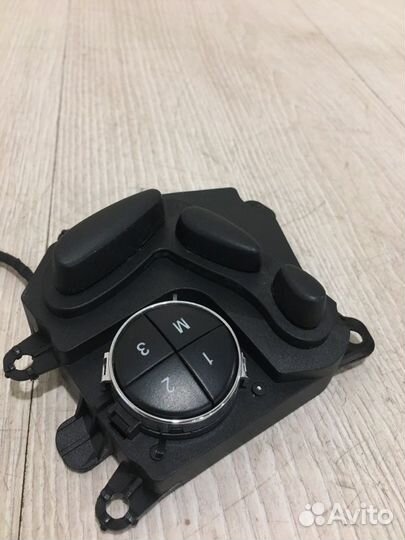 Блок управления сиденьем левый Mercedes Benz E280