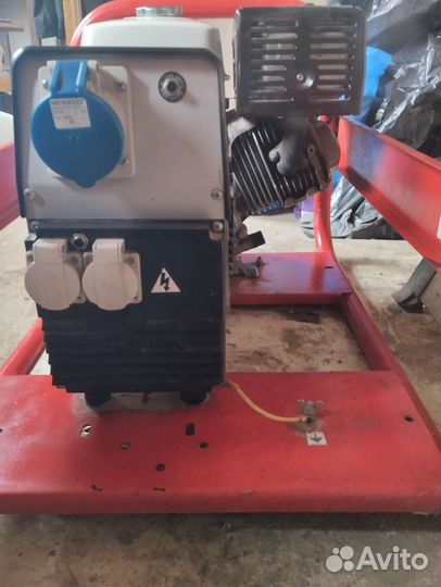 Бензогенератор