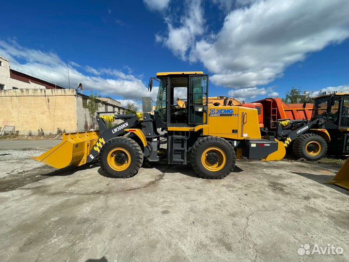 Фронтальный погрузчик XCMG LW300KN, 2022