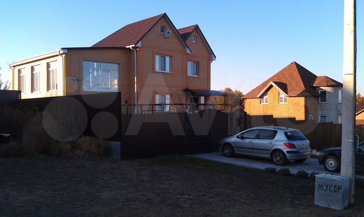 Дом 240 м² на участке 15 сот.