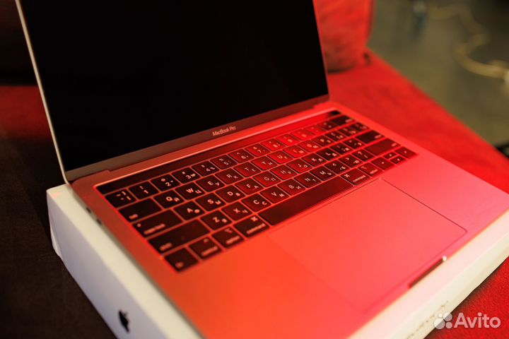 Apple MacBook Pro 13 2019 256Гб/8Гб/i5