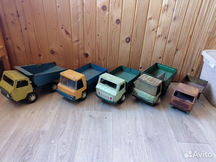 Жестяные машинки СССР