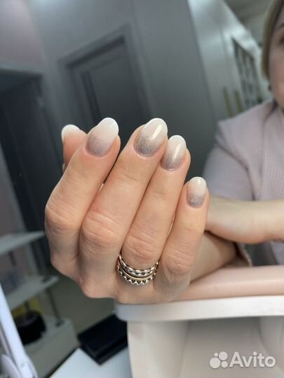 Модель на маникюр и педикюр