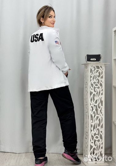 Спортивный костюм женский