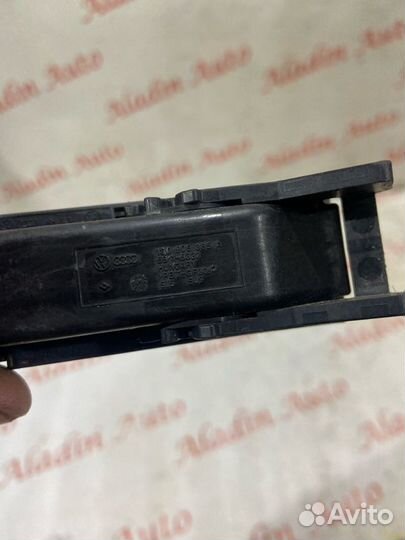 Фишка VAG Volkswagen Polo 6 1.6 CWV 2021