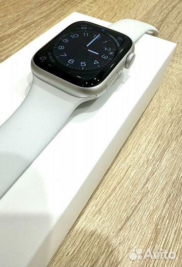 Apple watch 8 45mm Silver