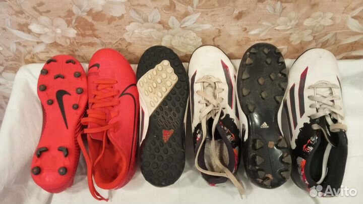 Футбольные бутсы