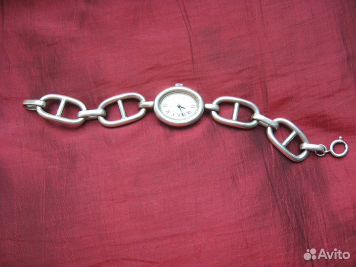 Часы серебро Швейцария на ходу