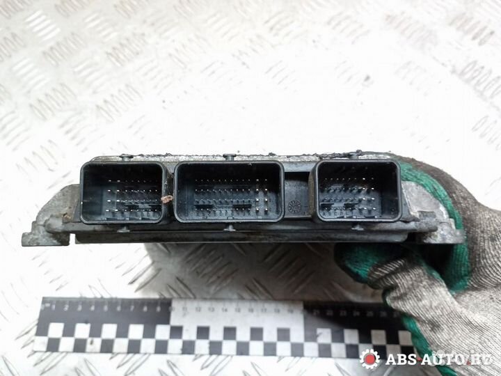 Блок управления двигателем Peugeot Partner (M49)