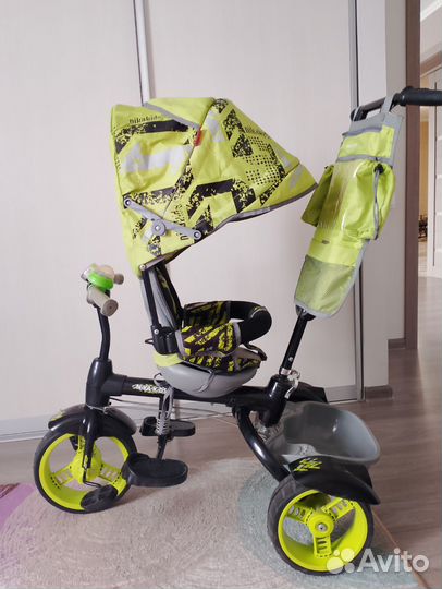 Детский велосипед с ручкой