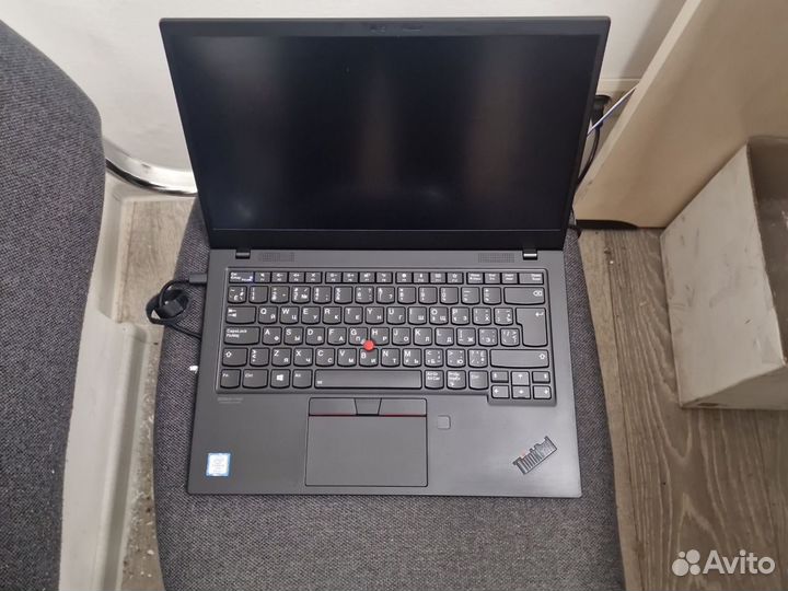 Lenovo thinkpad x1 carbon gen 7 i5/16/ssd 256